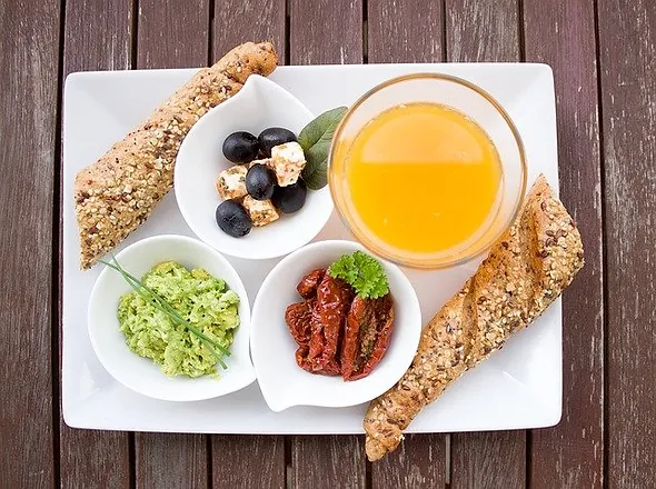 Energy boosting supplements and vitamins