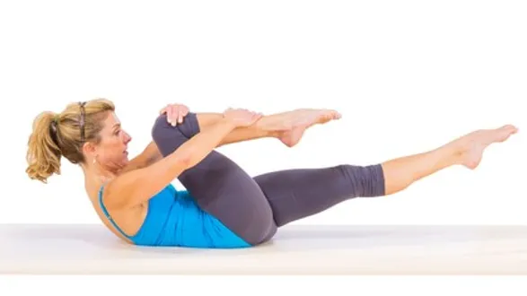 Single leg stretch workout