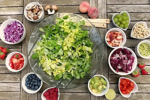 vegetal and fruit in bench